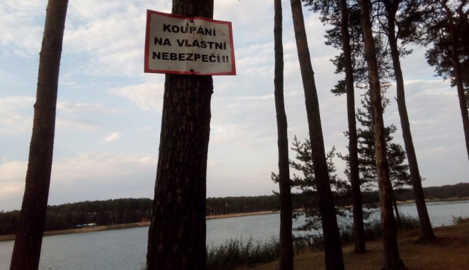 Jezero Lhota