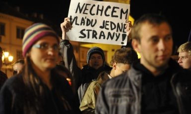 Nechceme vldu jedn strany